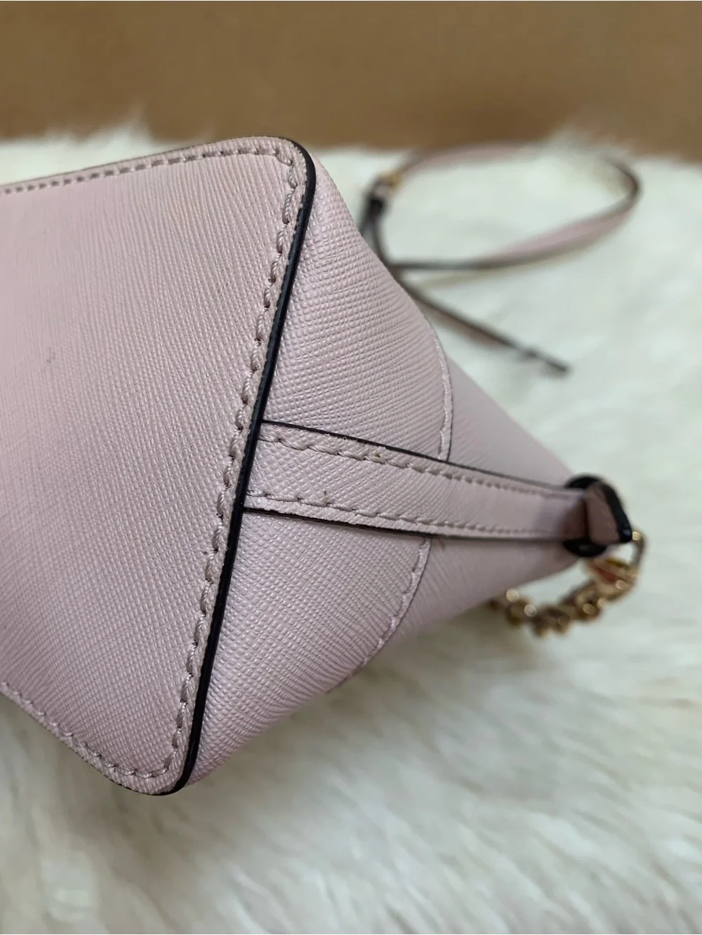 Michael Kors Soft Pink Saffiano Leather Charm Dome Chain Crossbody - Picture 8 of 16